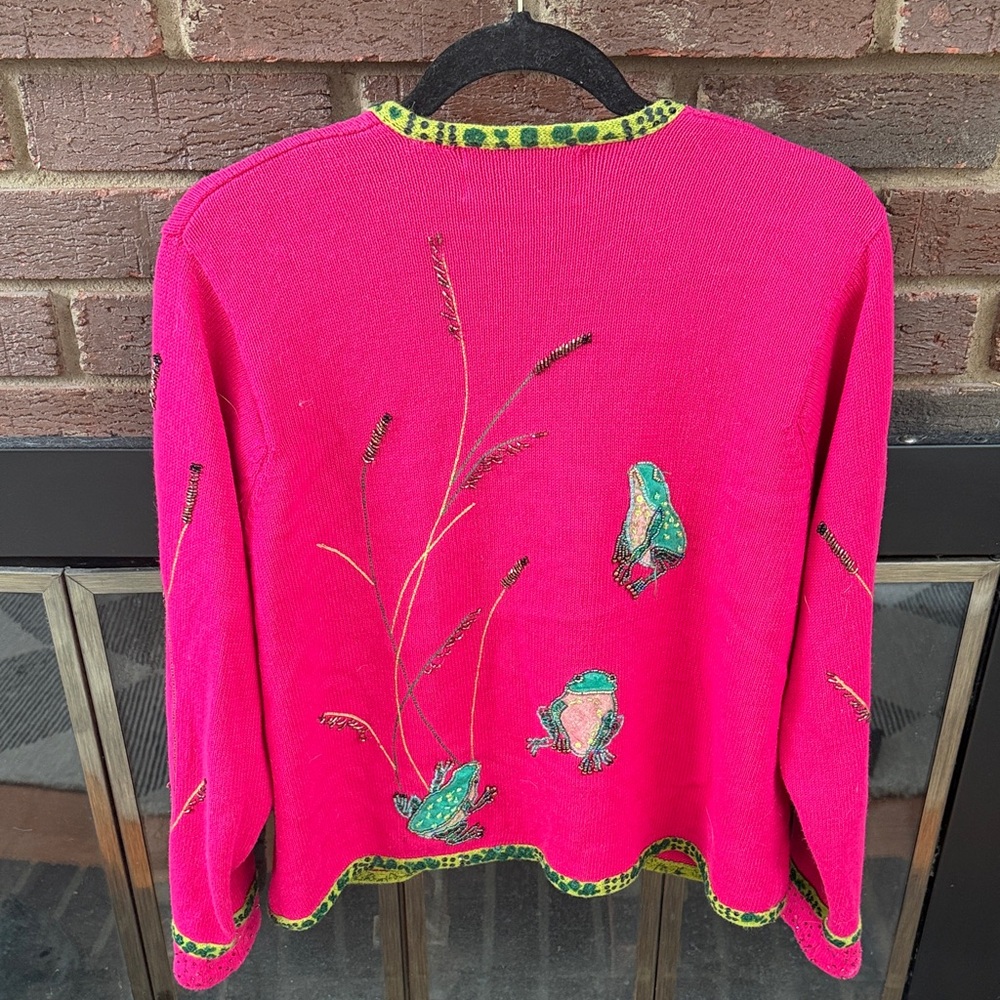 Vibrant Pink Frog Cardigan with Green Accents - Picture 5 of 5